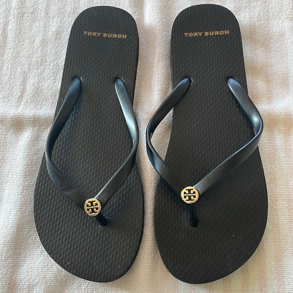 Tory Burch Flip Flop size 9